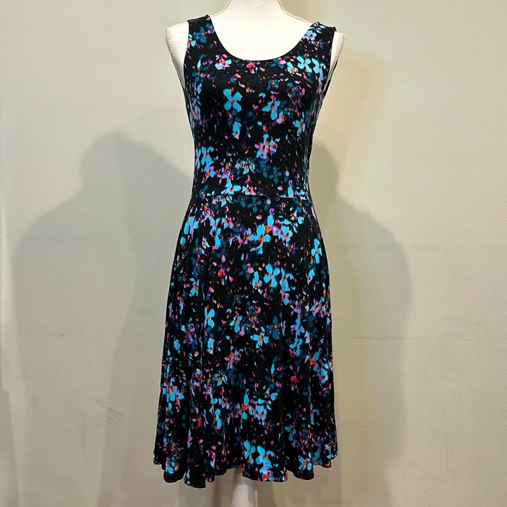 Cynthia Rowley Fit and Flare dark floral dress Size Small